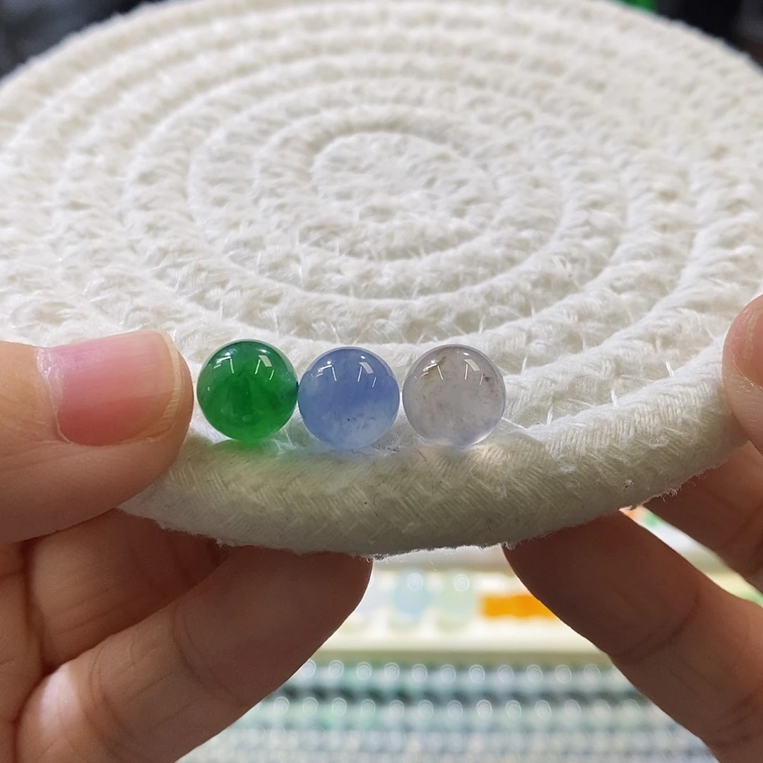 未镶嵌挂件翡翠一组