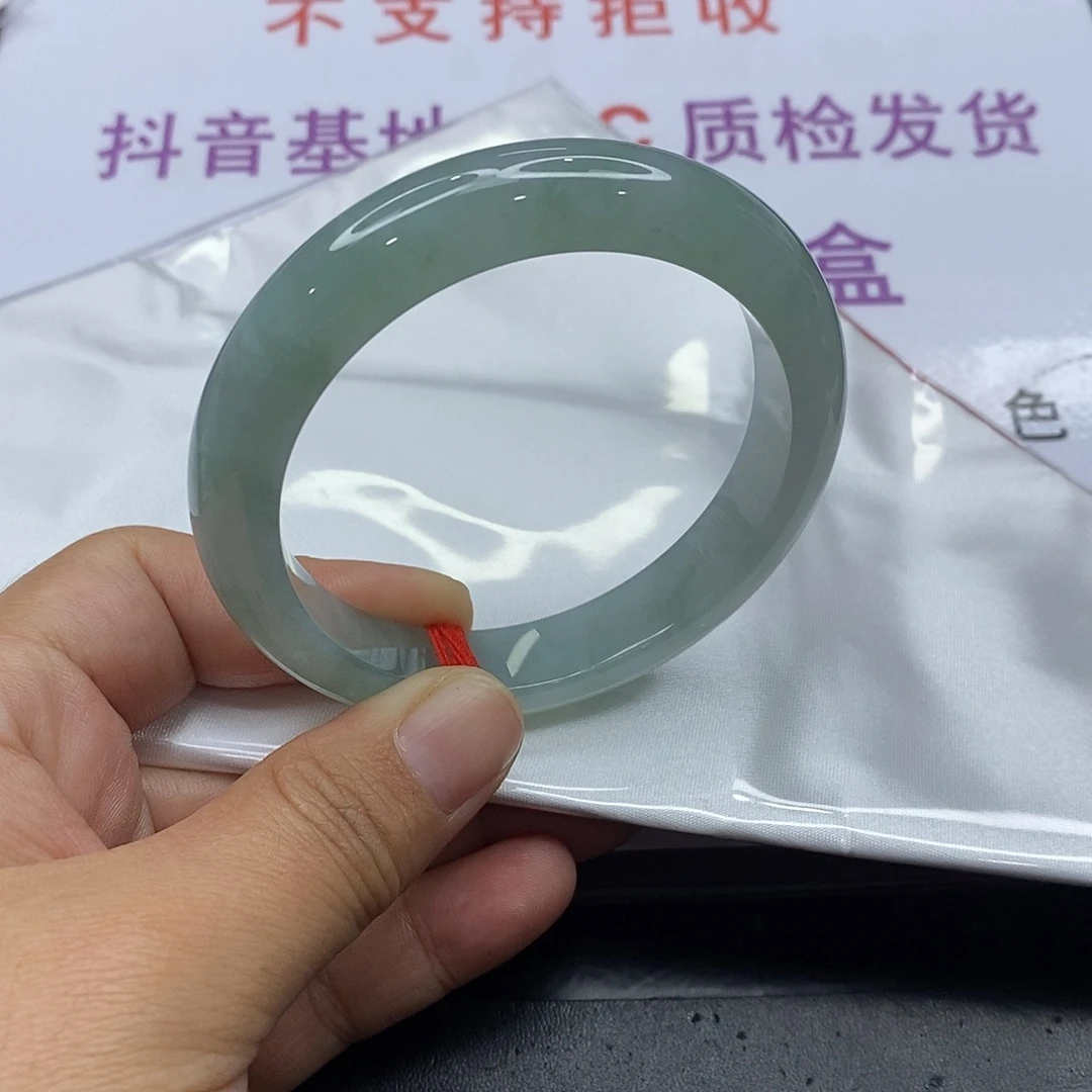 翡翠未镶嵌手镯翡翠