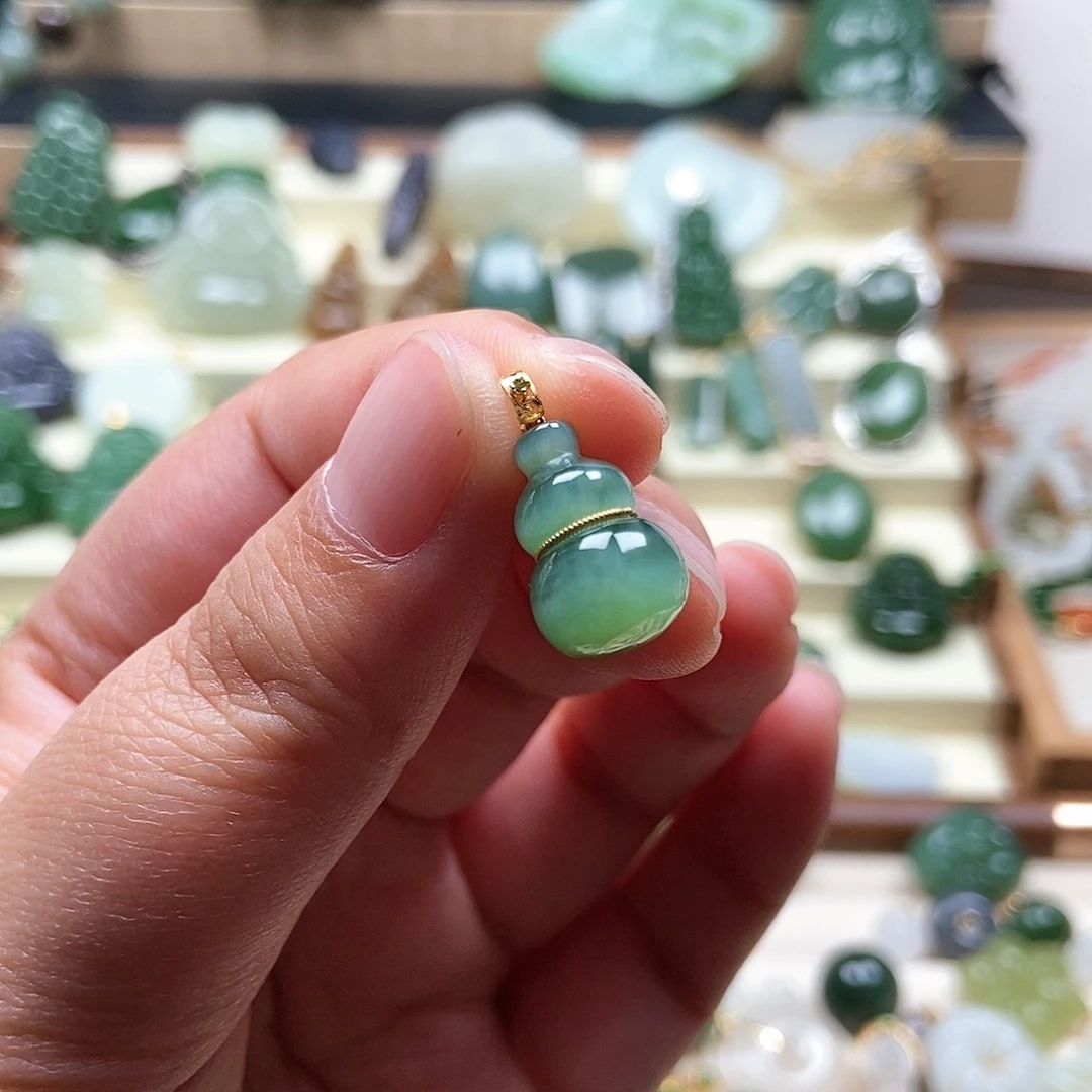 吊坠(不含链)18K金镶嵌和田玉