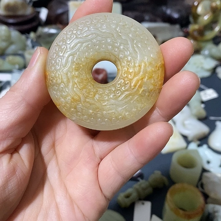 和田玉（糖玉）未镶嵌颈饰