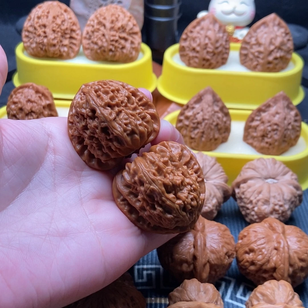 吊坠文玩核桃三角白