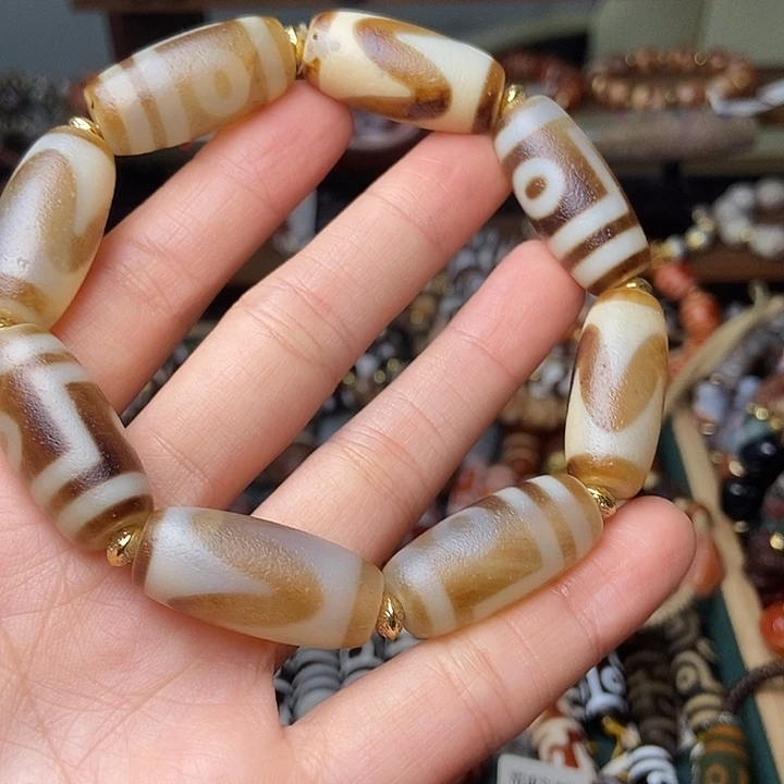 玛瑙/玉髓足铂镶嵌手链