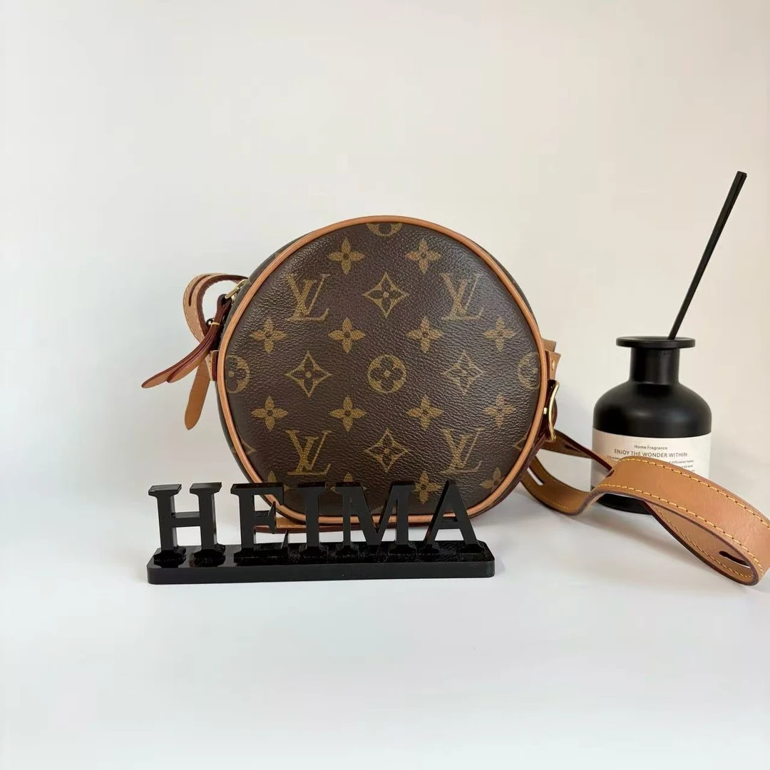 95新 LouisVuitton/路易威登 16819604 LV小圆饼 17*16 附件:肩带