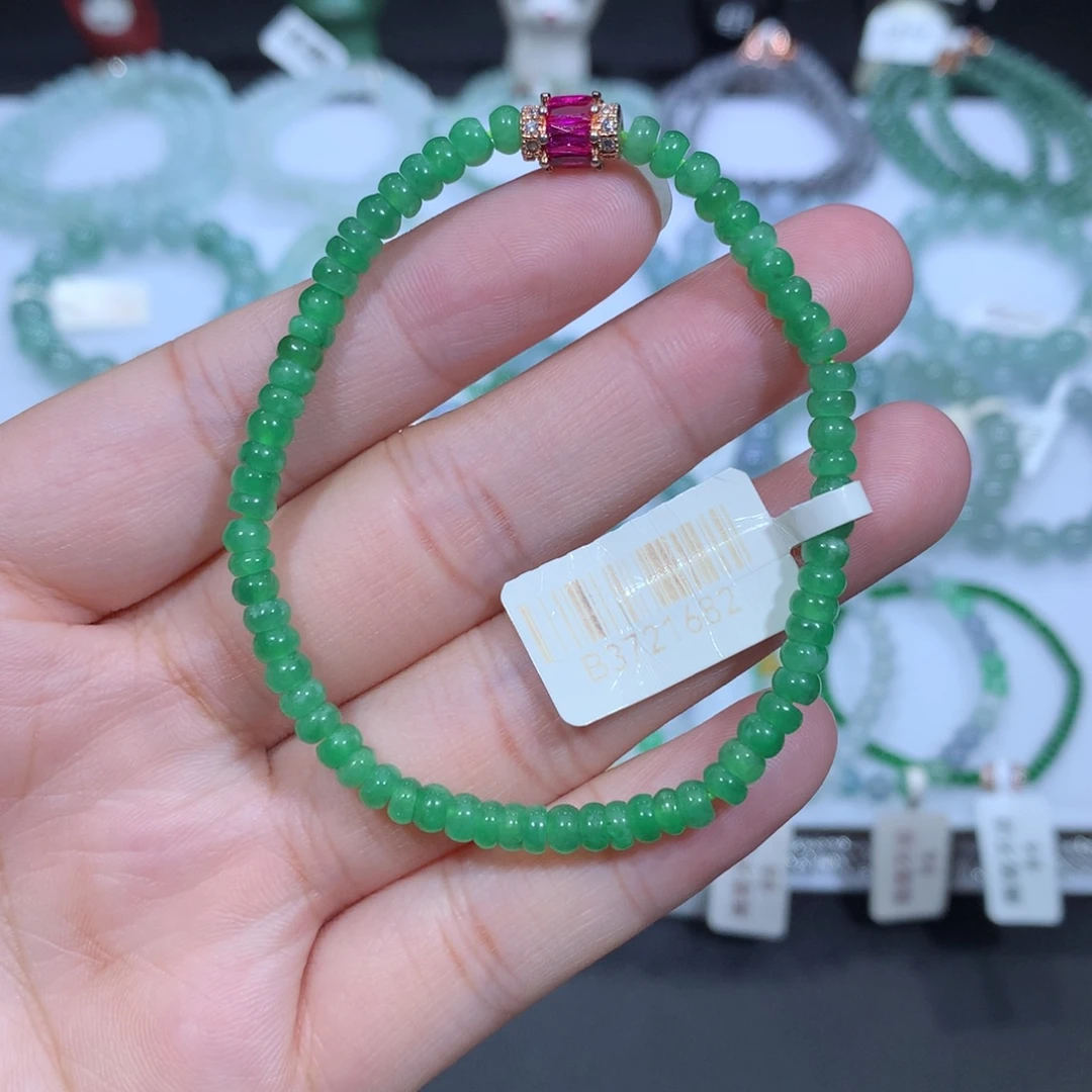 未镶嵌手串翡翠天然