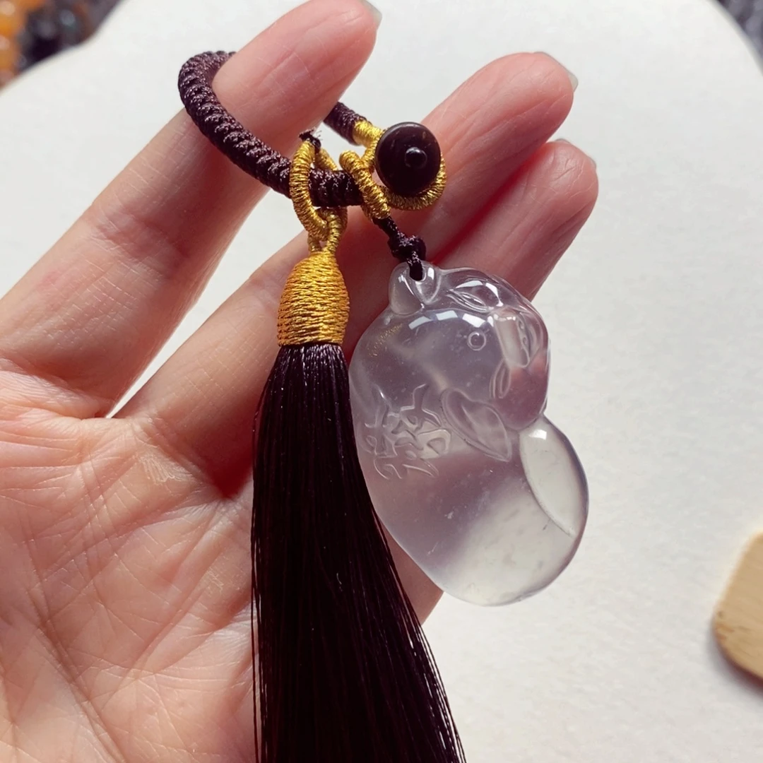 石英质玉未镶嵌颈饰