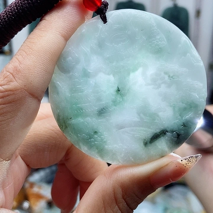 翡翠未镶嵌颈饰翡翠