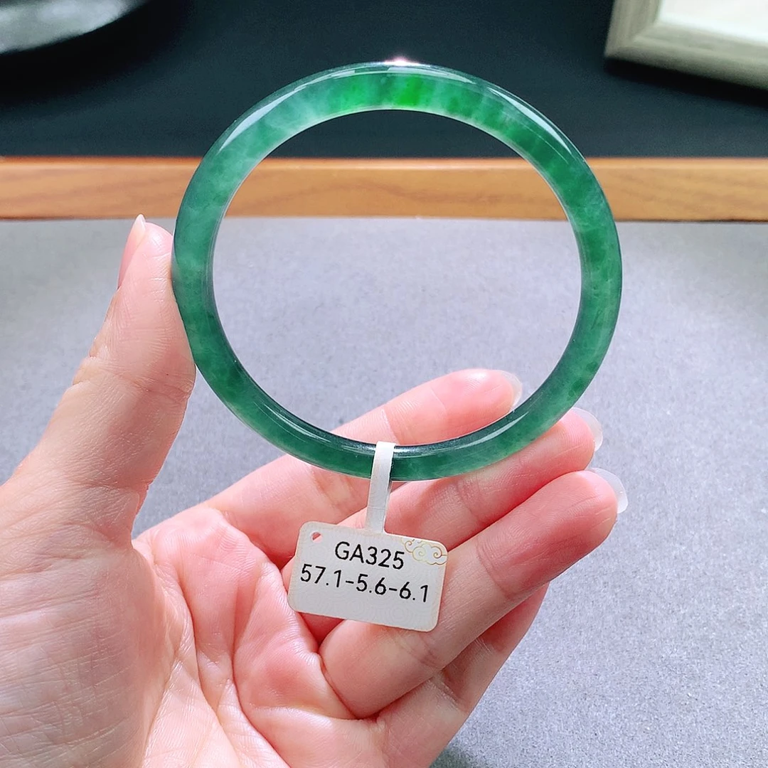 翡翠未镶嵌手镯天然翡翠手镯a货