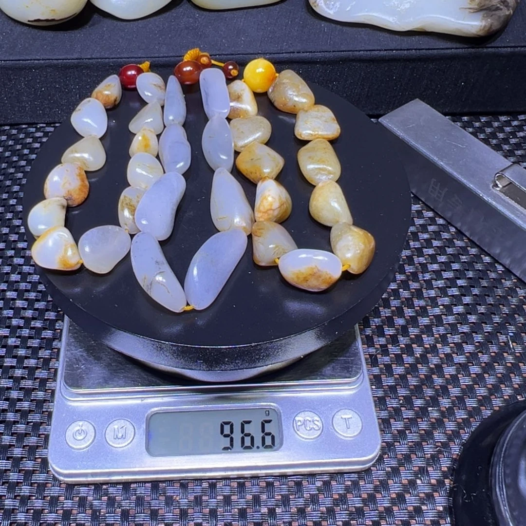 和田玉（子料）未镶嵌吊坠(不含链)96