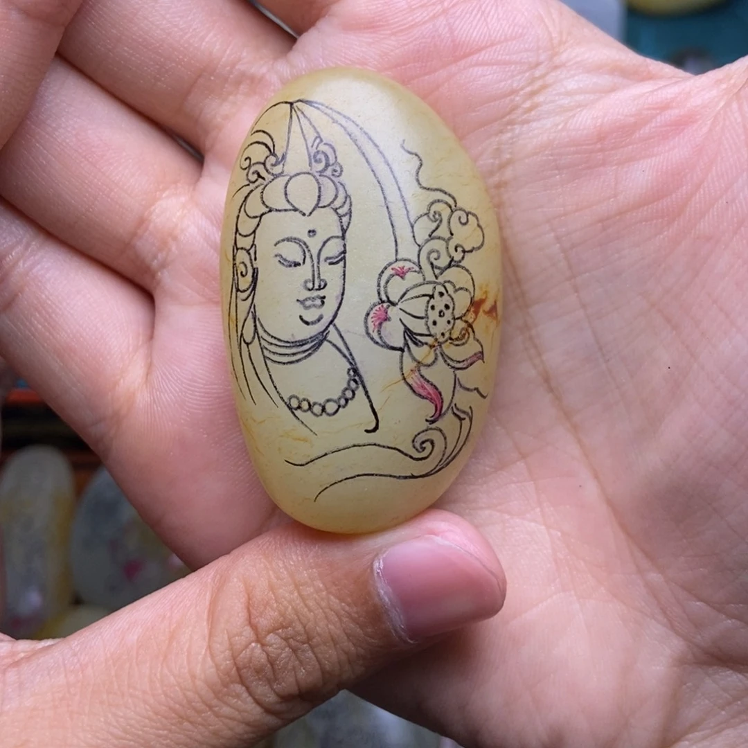 未镶嵌吊坠定制和田玉夕*