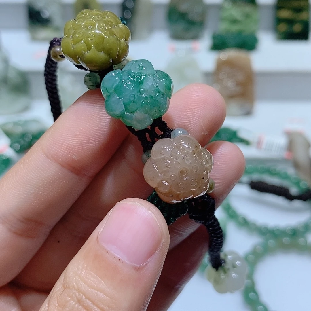 1***4独山玉未镶嵌挂件