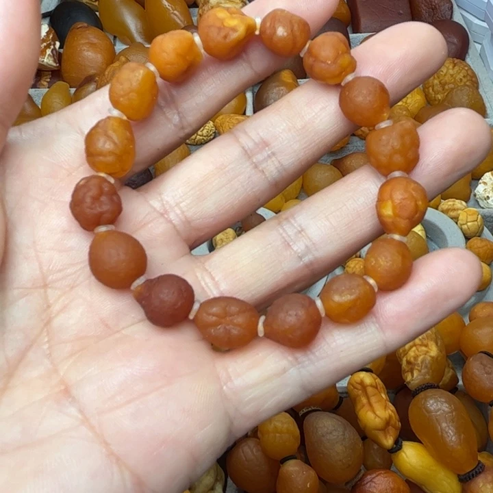 琥珀未镶嵌裸石天然蜜蜡手串