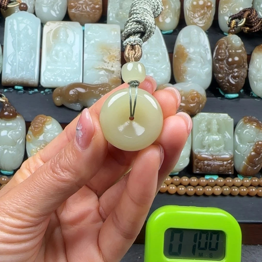 沉***间和田玉未镶嵌挂件