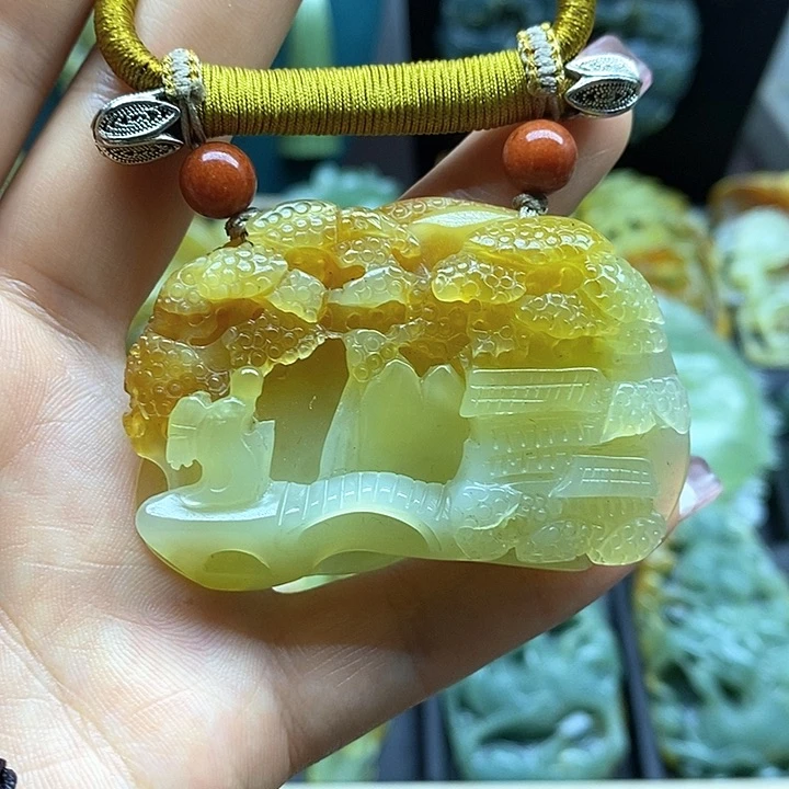 蛇纹石玉未镶嵌挂件