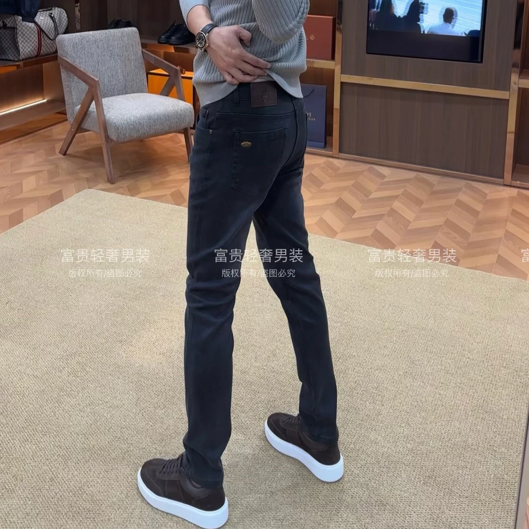 P*家秋冬男士轻奢时尚莱赛尔弹力修身小脚牛仔裤8819