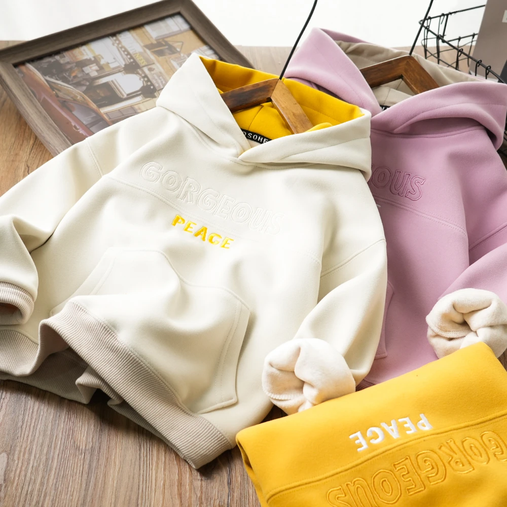 男童秋冬字母刺绣口袋撞色连帽加绒卫衣中大童百搭上衣24D044