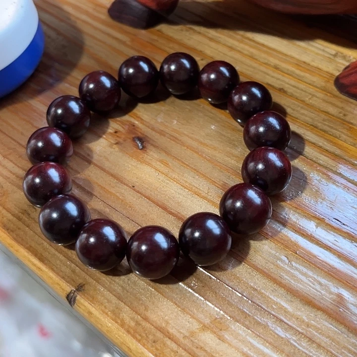 舍***得檀香紫檀（小叶紫檀）