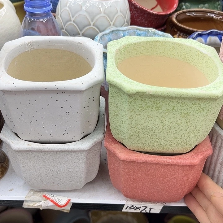 多肉绿植陶瓷花盆9.9包邮，有孔