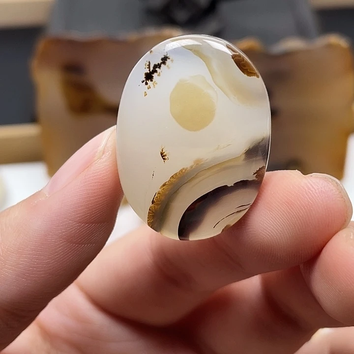 玛瑙/玉髓未镶嵌颈饰