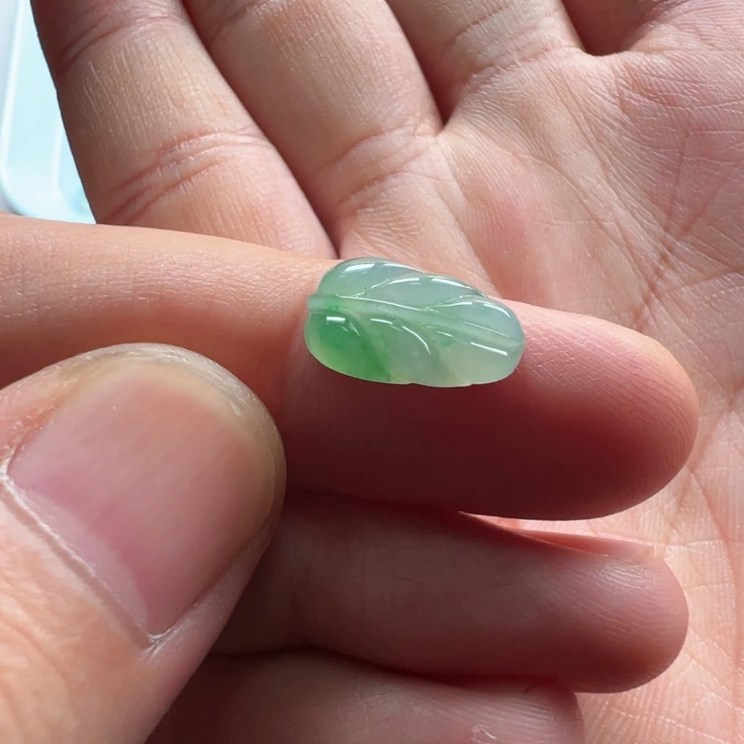 定制翡翠未镶嵌叶子