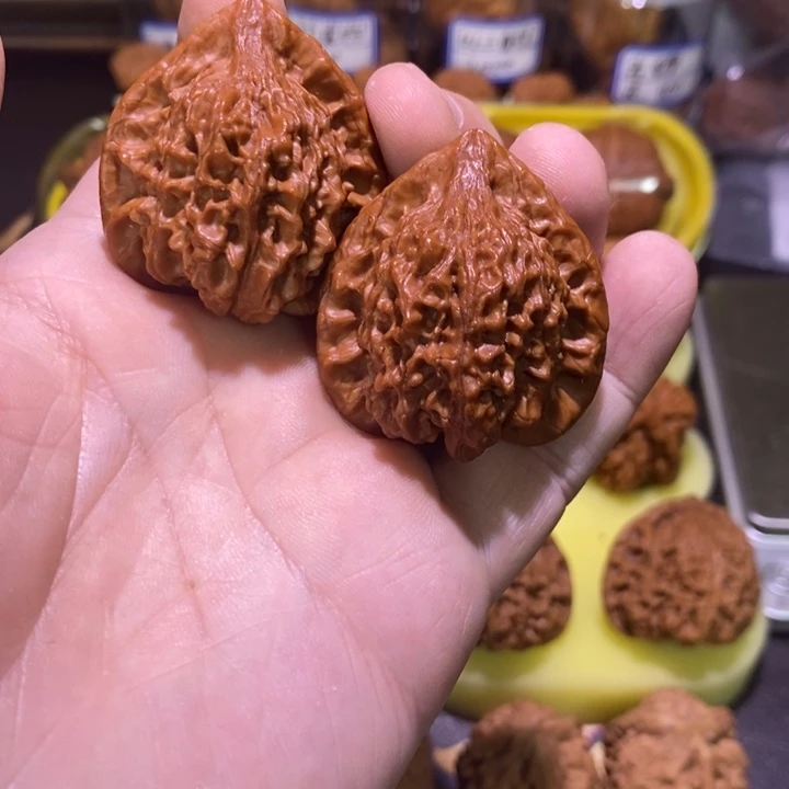 文玩核桃吊坠朱雀