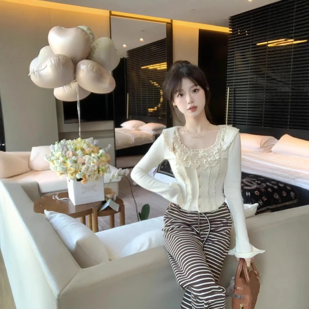 法式洋气时尚百搭显瘦上衣 2025年秋季杏色灰色均码蕾丝