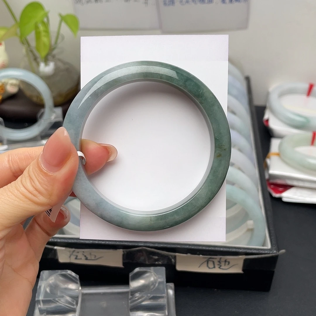 翡翠手镯未镶嵌56.4正圈