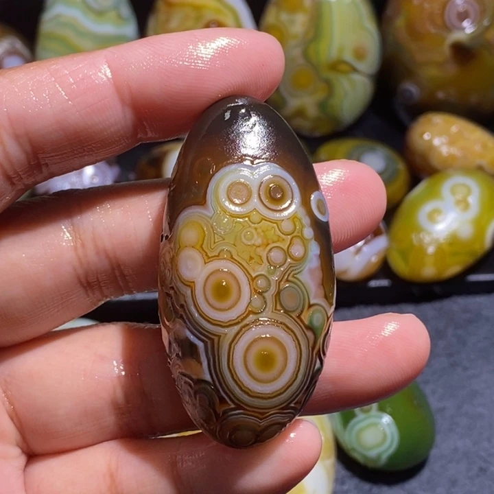 玛瑙/玉髓未镶嵌珠宝半成品19