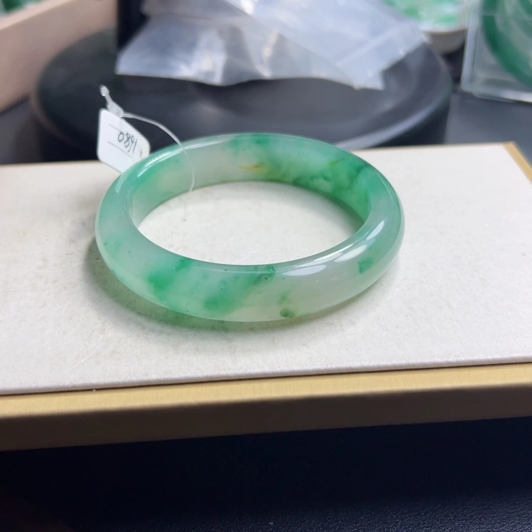 石英质玉手镯未镶嵌60.61