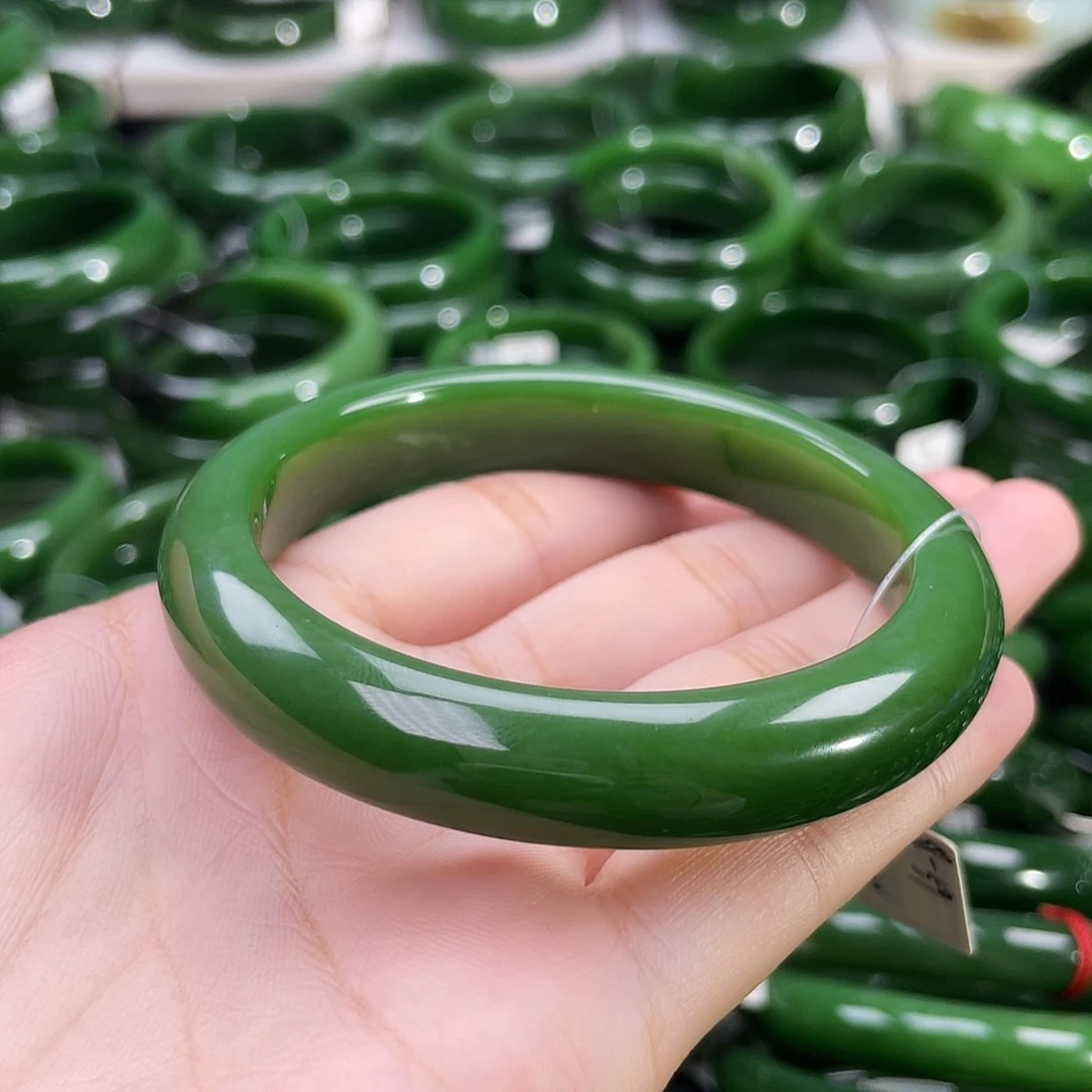 未镶嵌手镯和田玉（碧玉）
