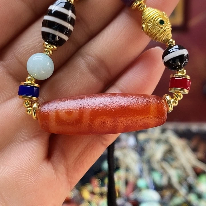 玛瑙/玉髓合金颈饰