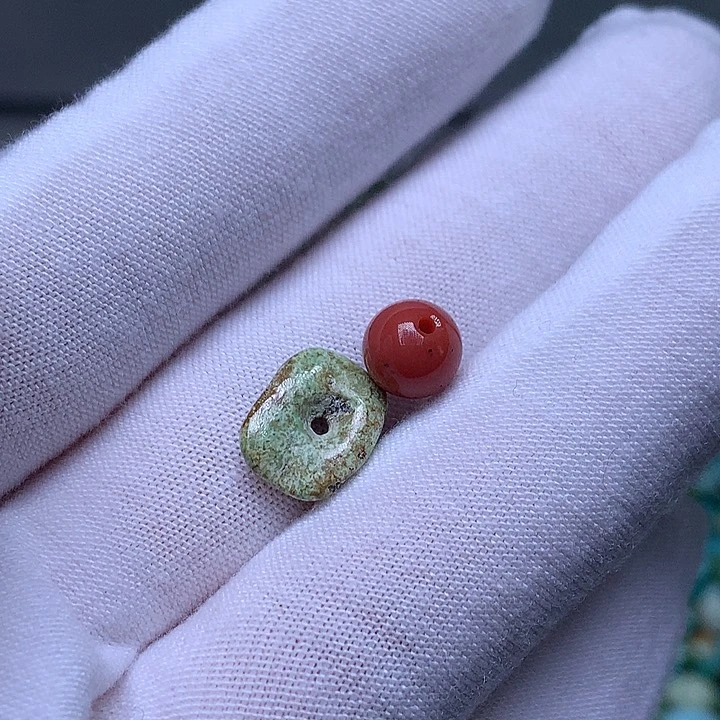 南红玛瑙未镶嵌珠宝奇石