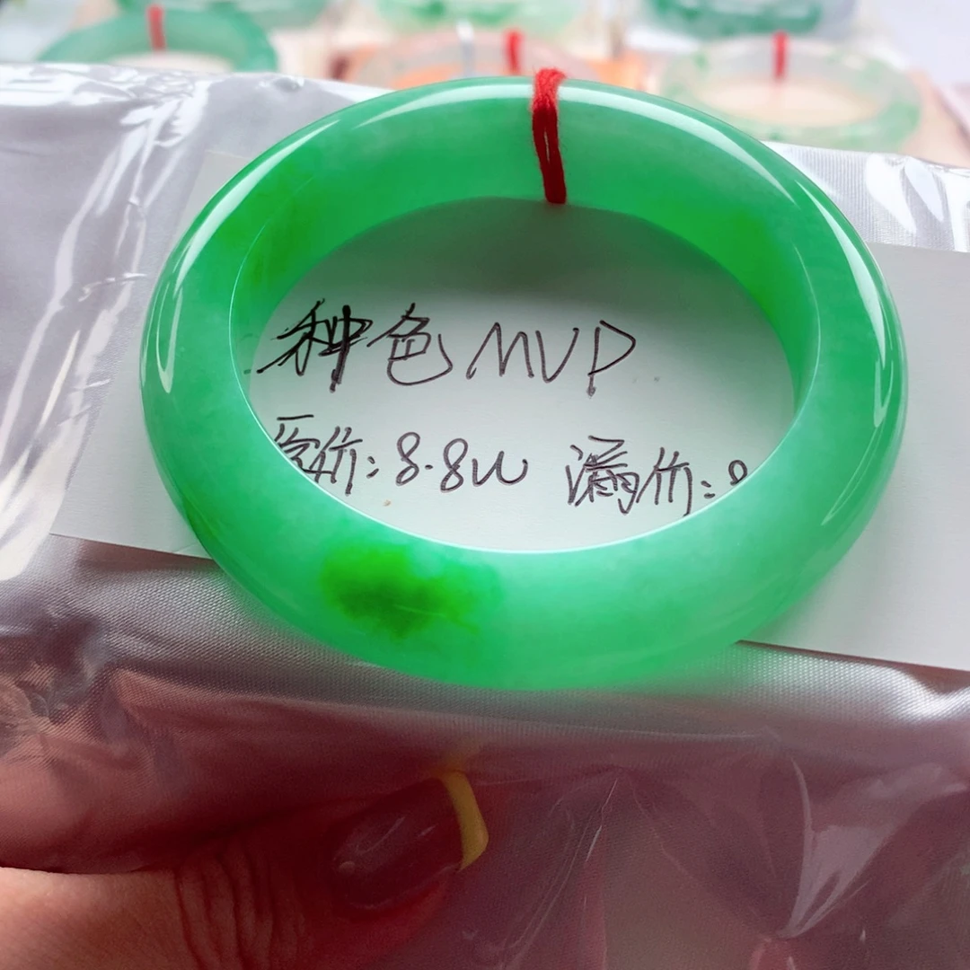 翡翠未镶嵌手镯55.5 好色之徒必收满绿正圈 灵