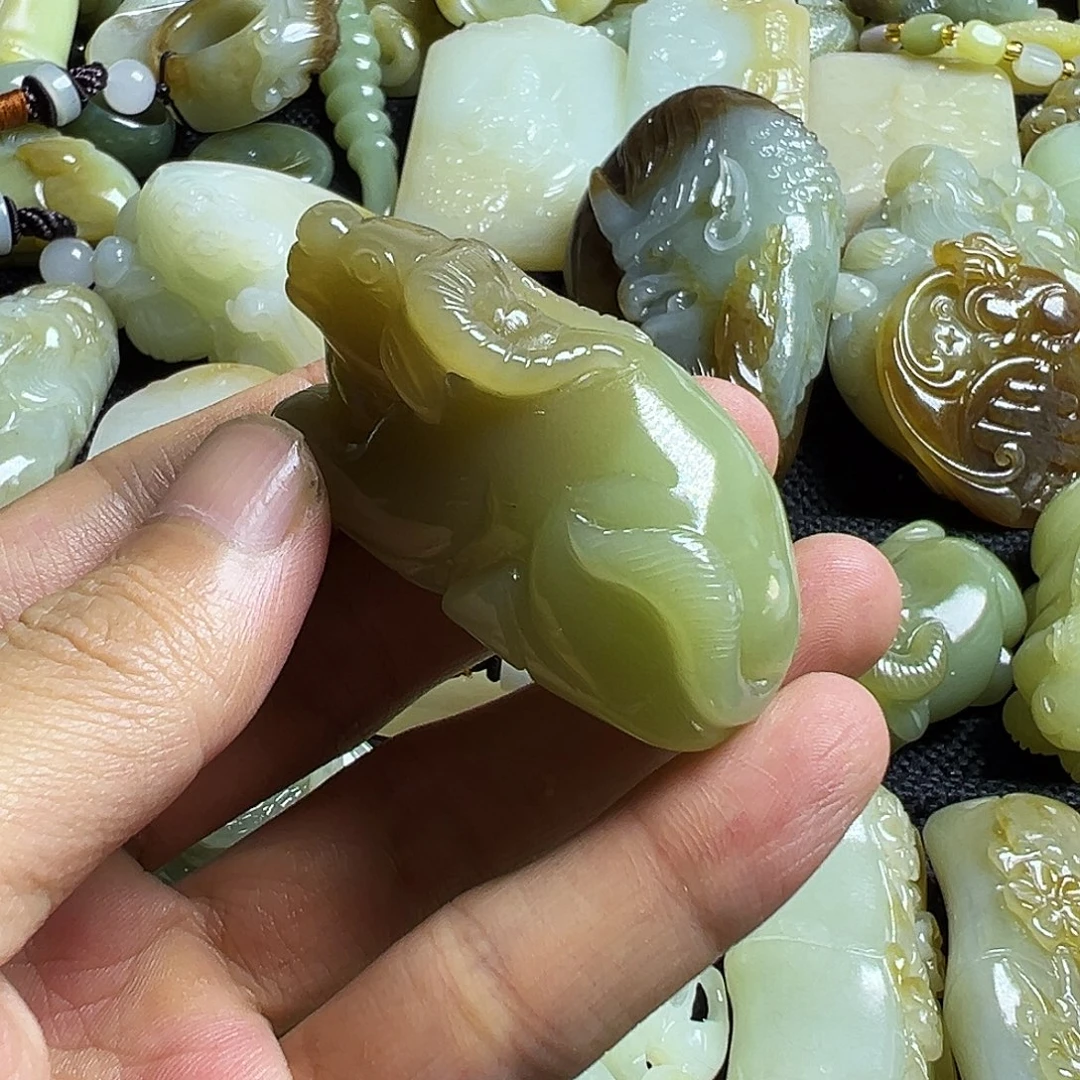 未***明吊坠(不含链)未镶嵌和田玉