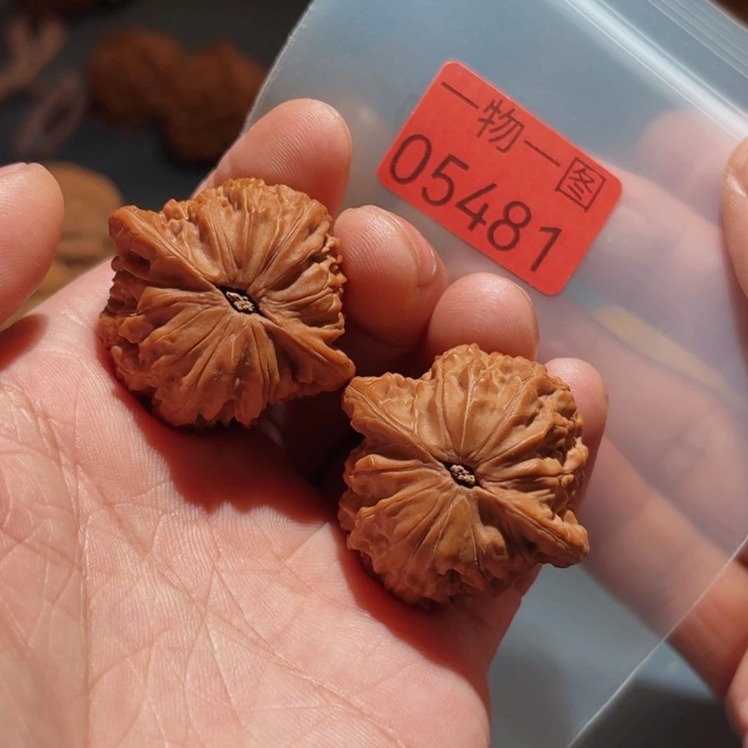 文玩核桃把件磨盘