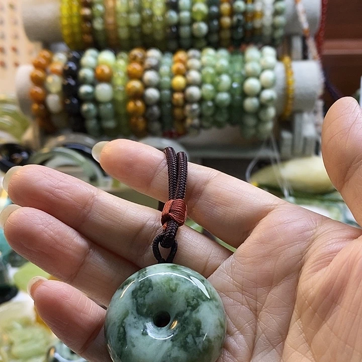 未镶嵌蛇纹石玉手镯李*