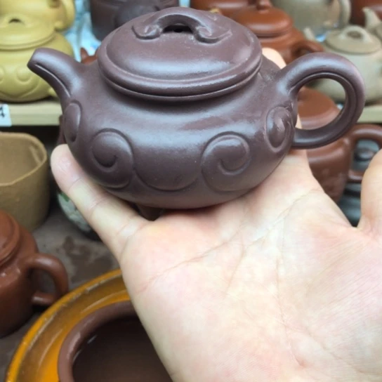 茶壶紫砂紫泥仿古如意180豪升左右有瑕疵