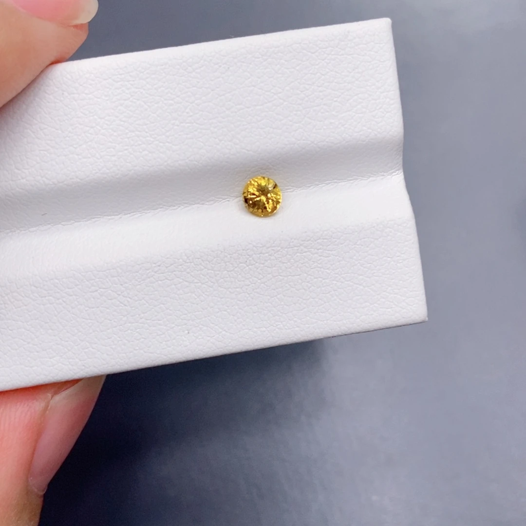 蓝宝石裸石0.36克拉