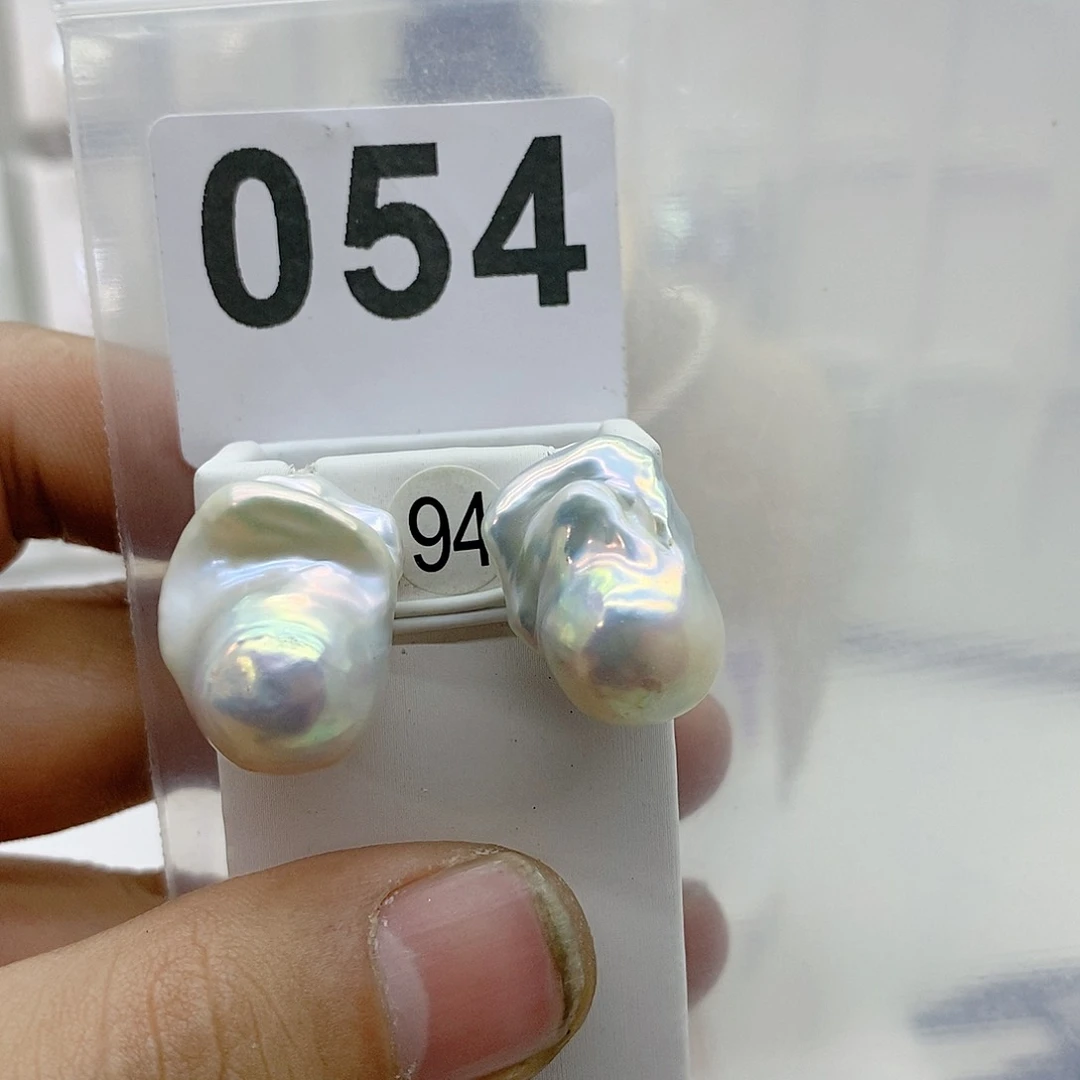 淡水珍珠颈饰合金