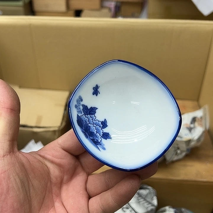 满25包邮。 不退不换.中古品默认瑕疵