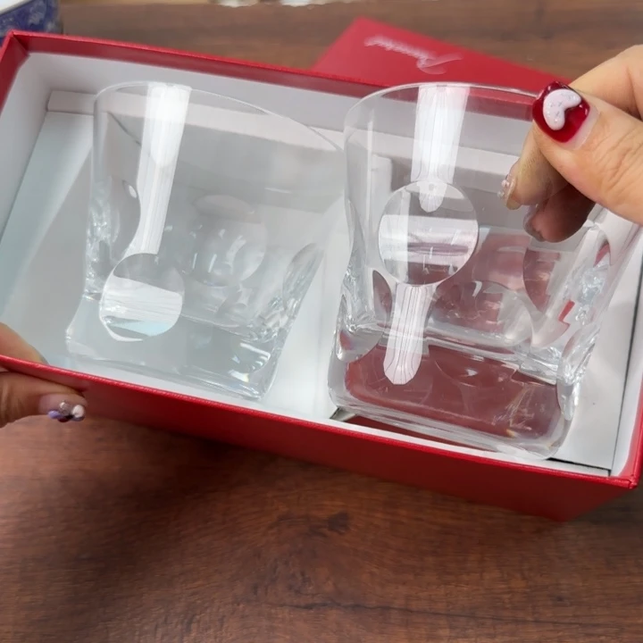 一个陶瓷物件哈哈哈哈