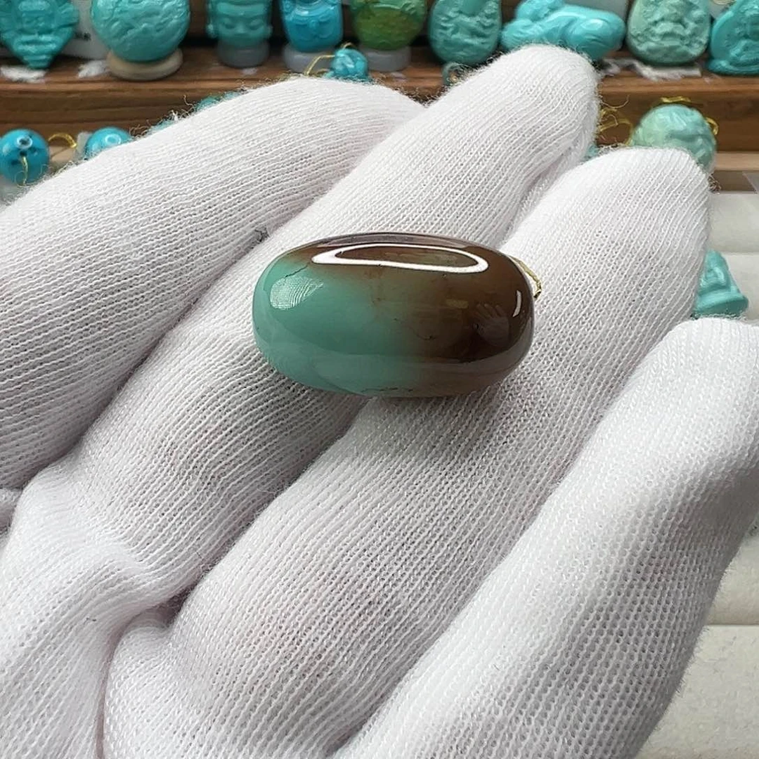 绿松石配饰未镶嵌