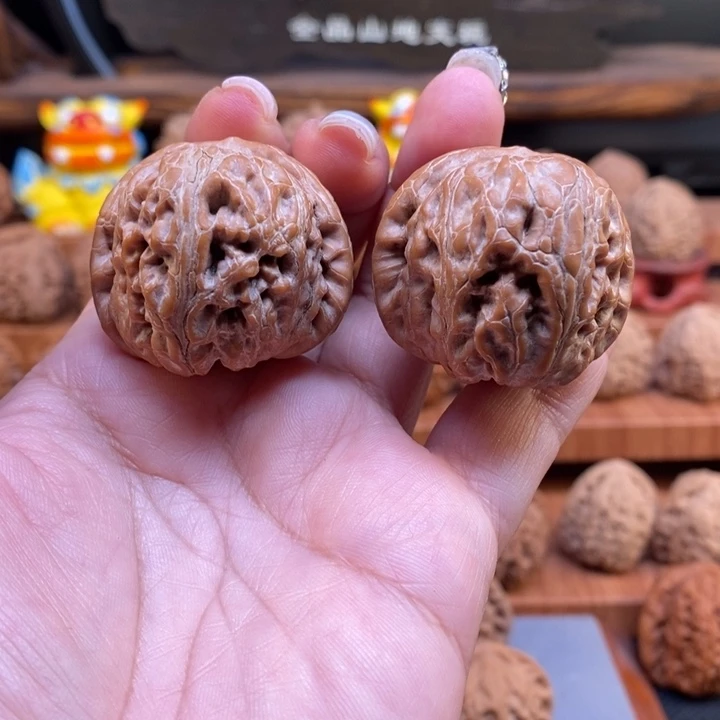 ****身文玩核桃吊坠42平谷元宝