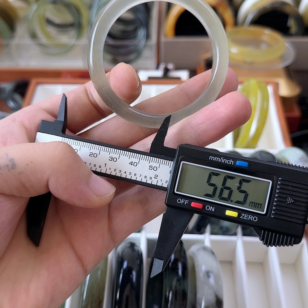 合金蛇纹石玉手镯岫岩玉蛇纹石手镯