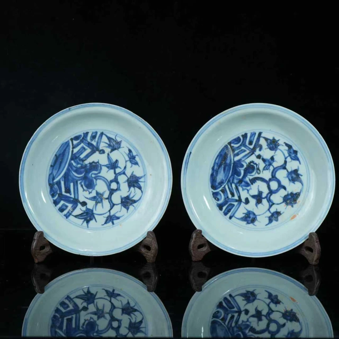 lot14903 5093 明正德 青花缠枝莲盘 D:19.6