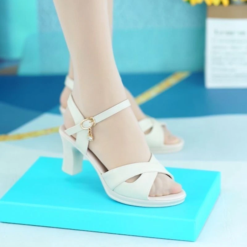 【撤档牛皮】凉鞋女2025年夏季外穿中年妈妈鱼嘴镂空百搭中粗跟凉鞋