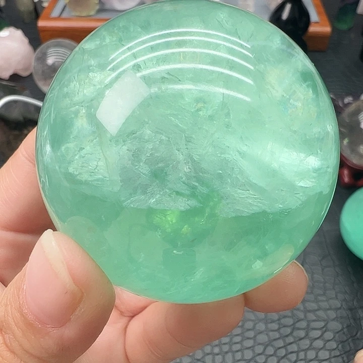 丘***凌水晶未镶嵌珠宝半成品394