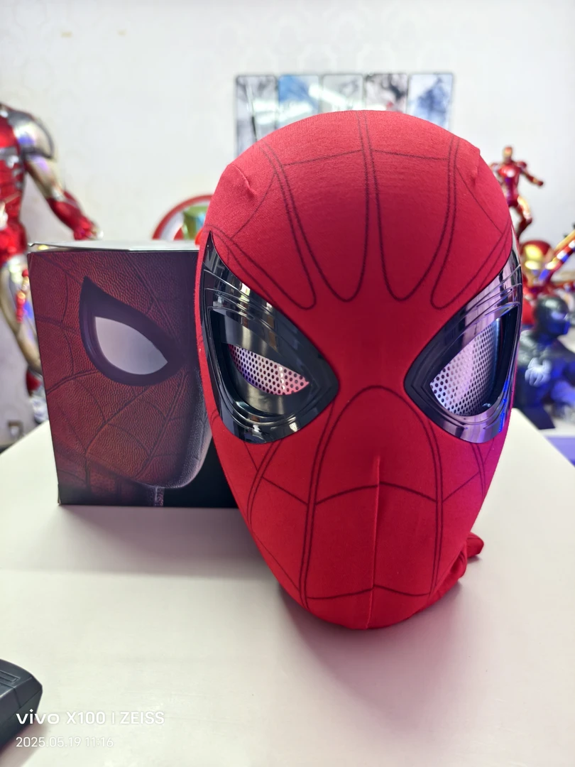 蜘蛛侠面具眼睛电动头盔子头套全自动可眨眼电动头盔成人儿童礼物