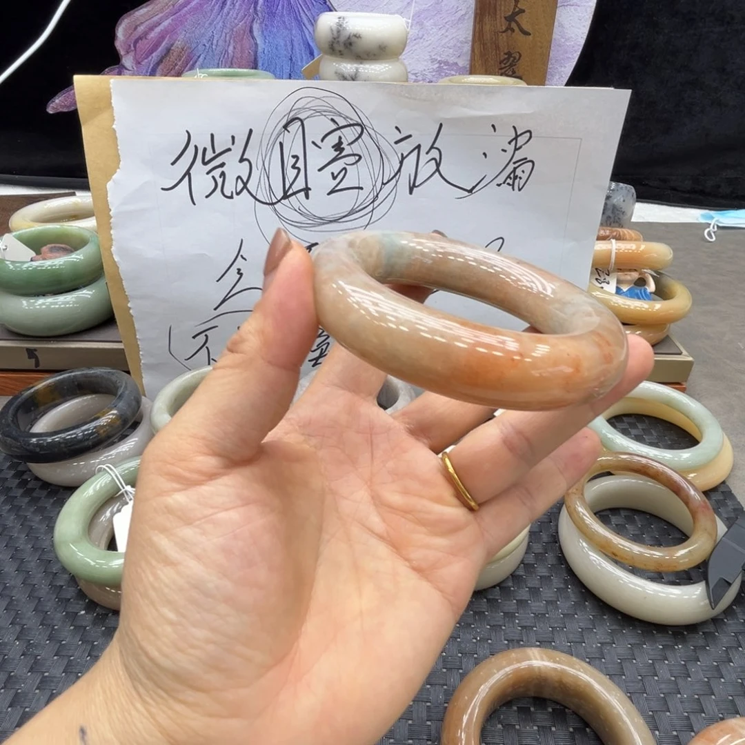 油***饼石英质玉未镶嵌手镯