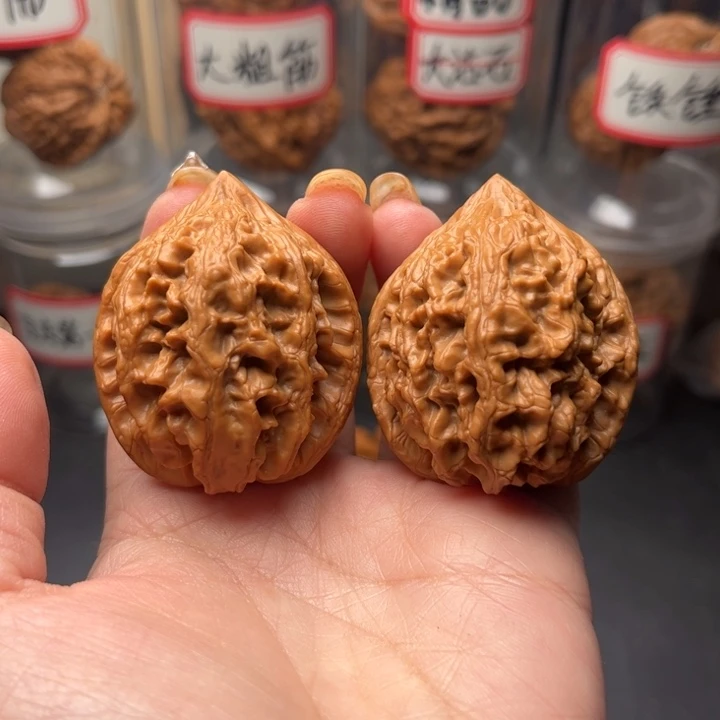 文玩核桃把件大沽石