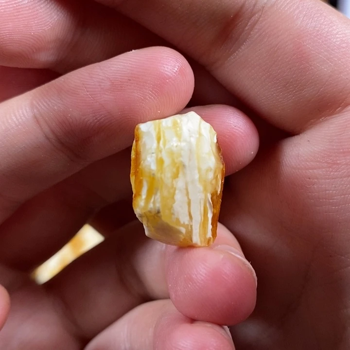 未镶嵌定制琥珀琥珀蜜蜡原石定制